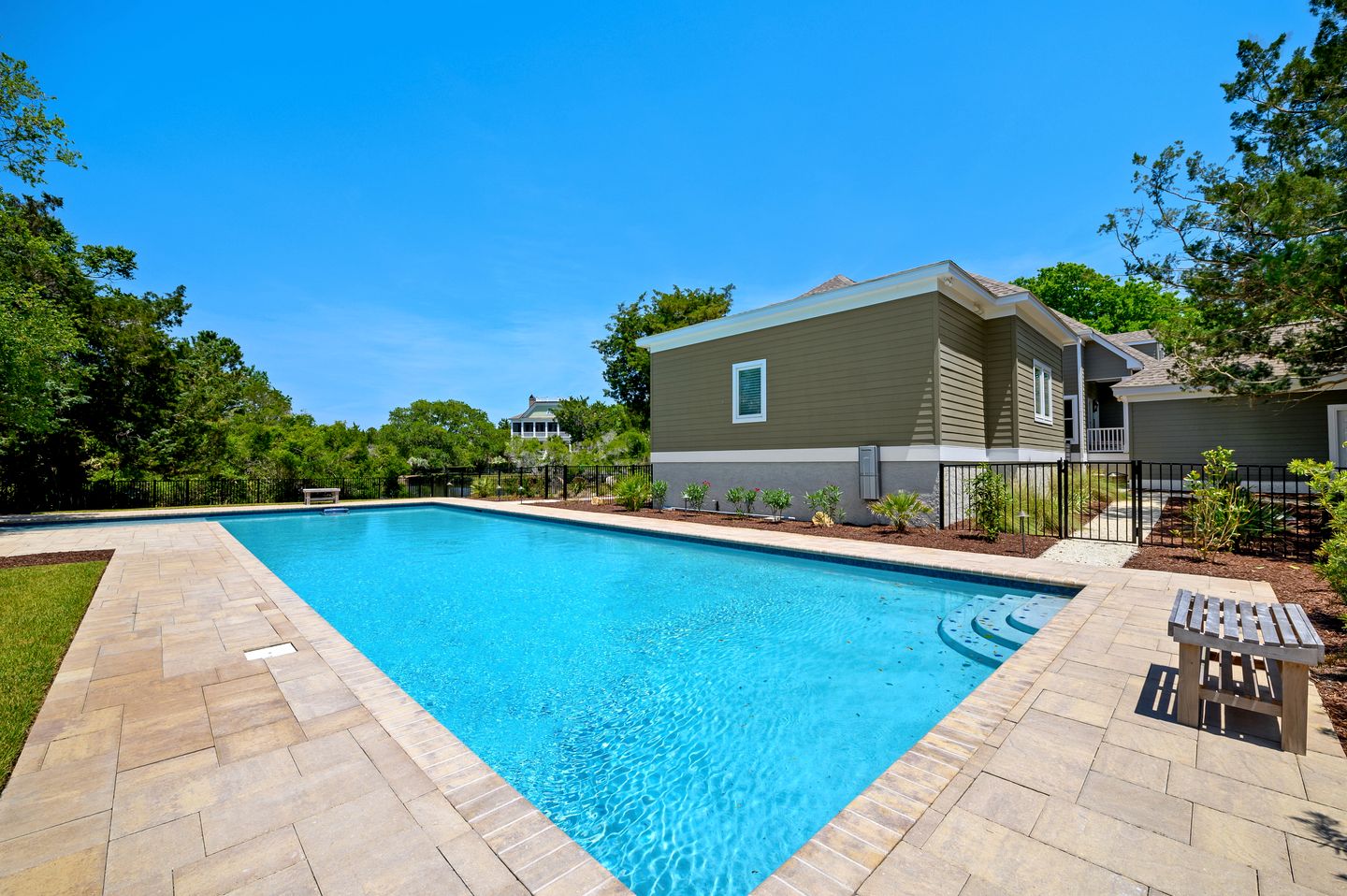 Fantastic Beach House with Swimming Pool in Georgetown, South Carolina