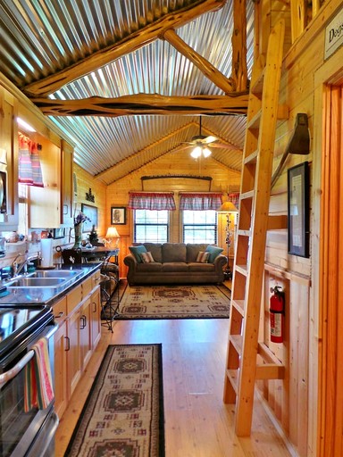 Cabins (United States of America, Bryan, Texas)