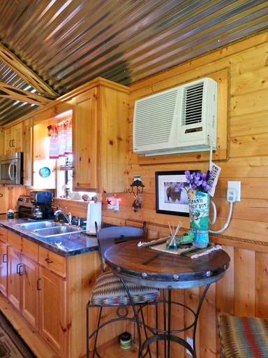 Cabins (United States of America, Bryan, Texas)