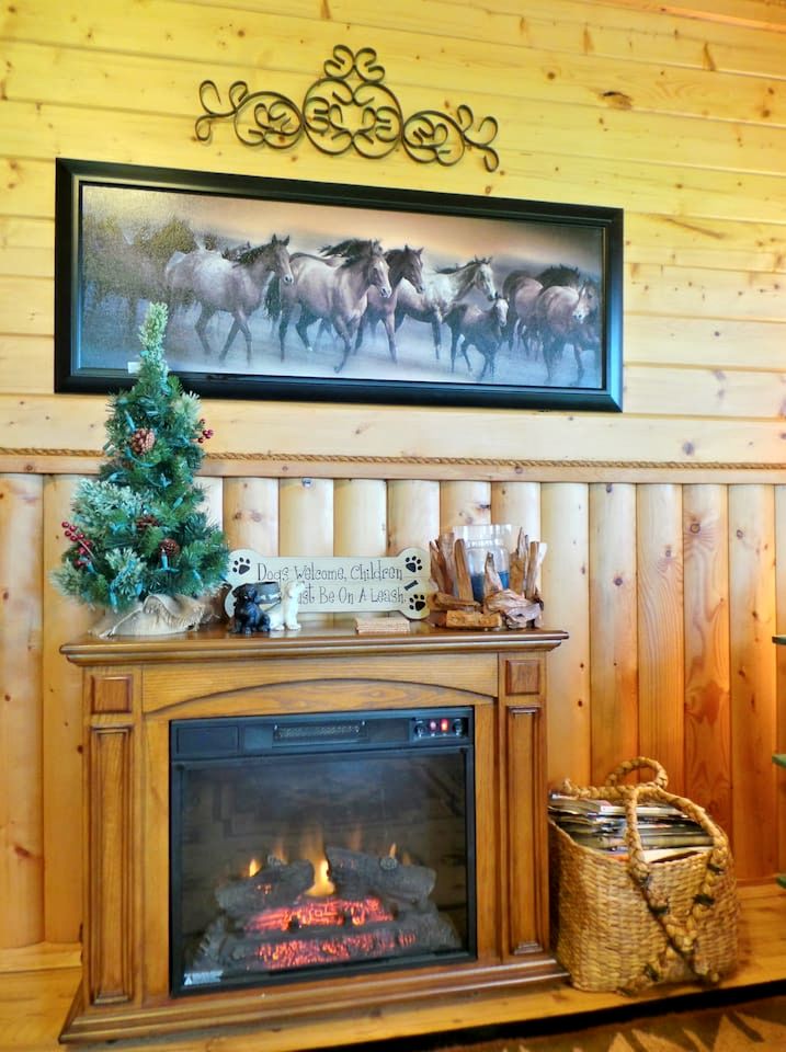 Lofted Countryside Cottage Perfect for a Romantic Escape in Texas