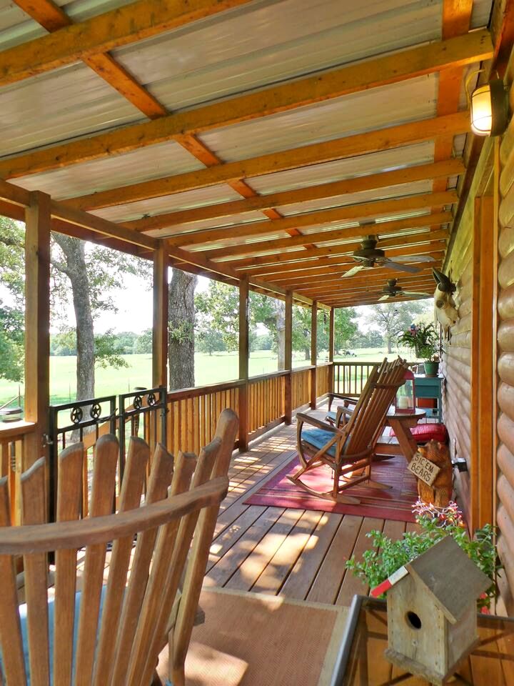 Lofted Countryside Cottage Perfect for a Romantic Escape in Texas