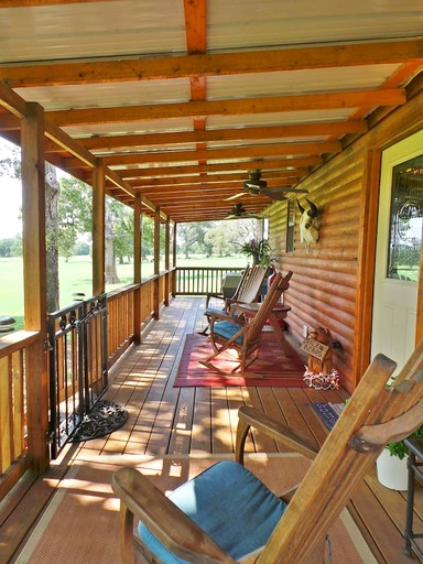 Cabins (United States of America, Bryan, Texas)