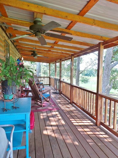 Cabins (United States of America, Bryan, Texas)