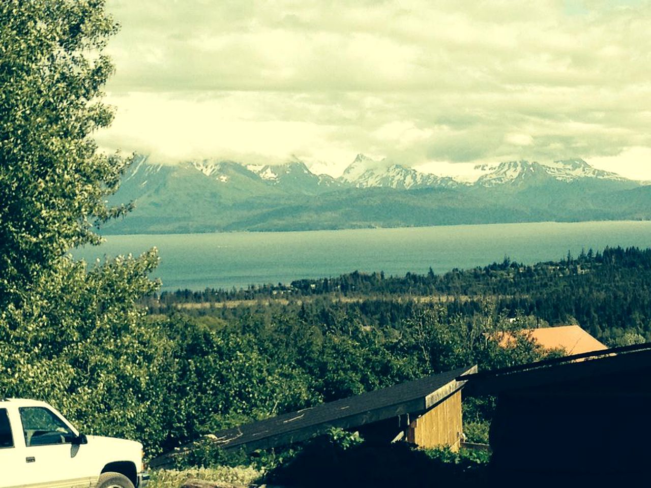 Lovely Bed and Breakfast Accommodation with Amazing Views on the Kachemak Bay, Alaska