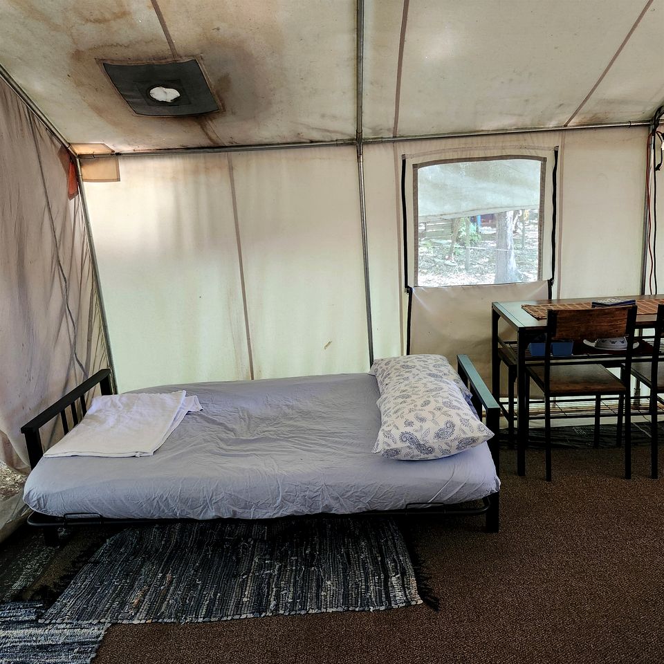 Cozy Treehouse Tent with Forest Trails near Waterfalls in Cumberland Plateau, TN