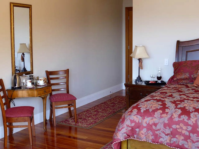 Nature Lodges (Pelorus Sound, South Island, New Zealand)