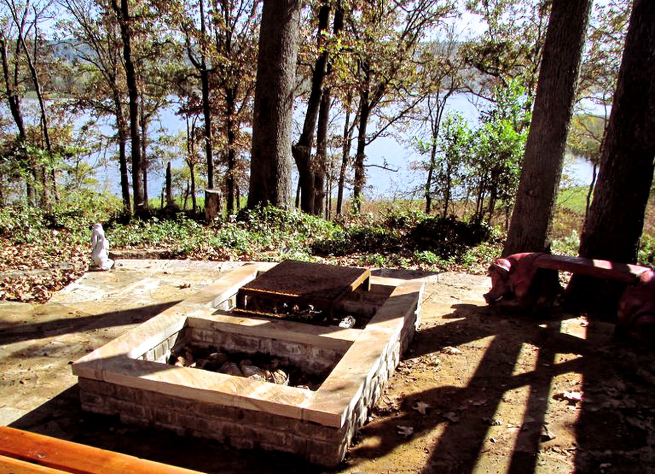 Rustic Cabin Rental in the Woods with Private Dock on Lake Dardanelle, Arkansas