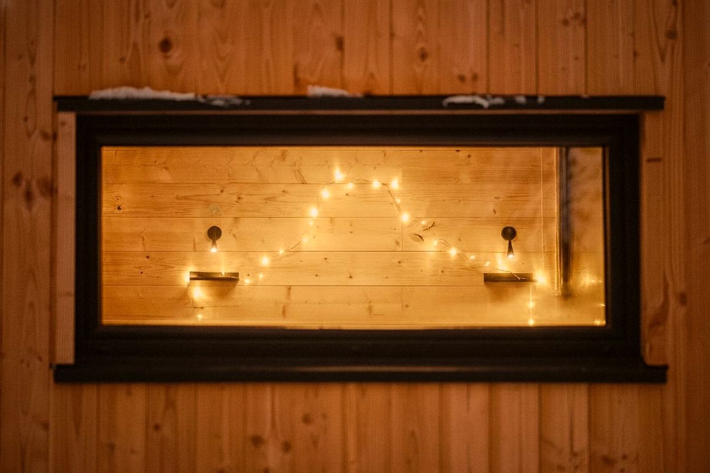 Stunning Eco-Lodge with Panoramic Pyrenees Views Near Escouloubre, France