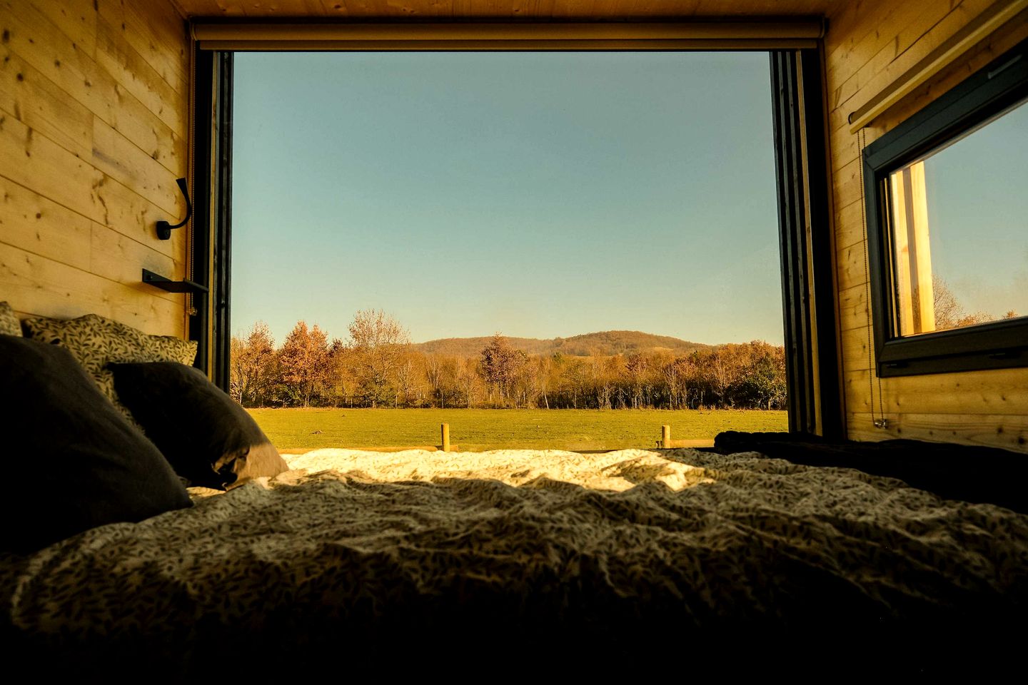 Tranquil Countryside Tiny Home with Eco-Friendly Comfort Near Puybegon, France