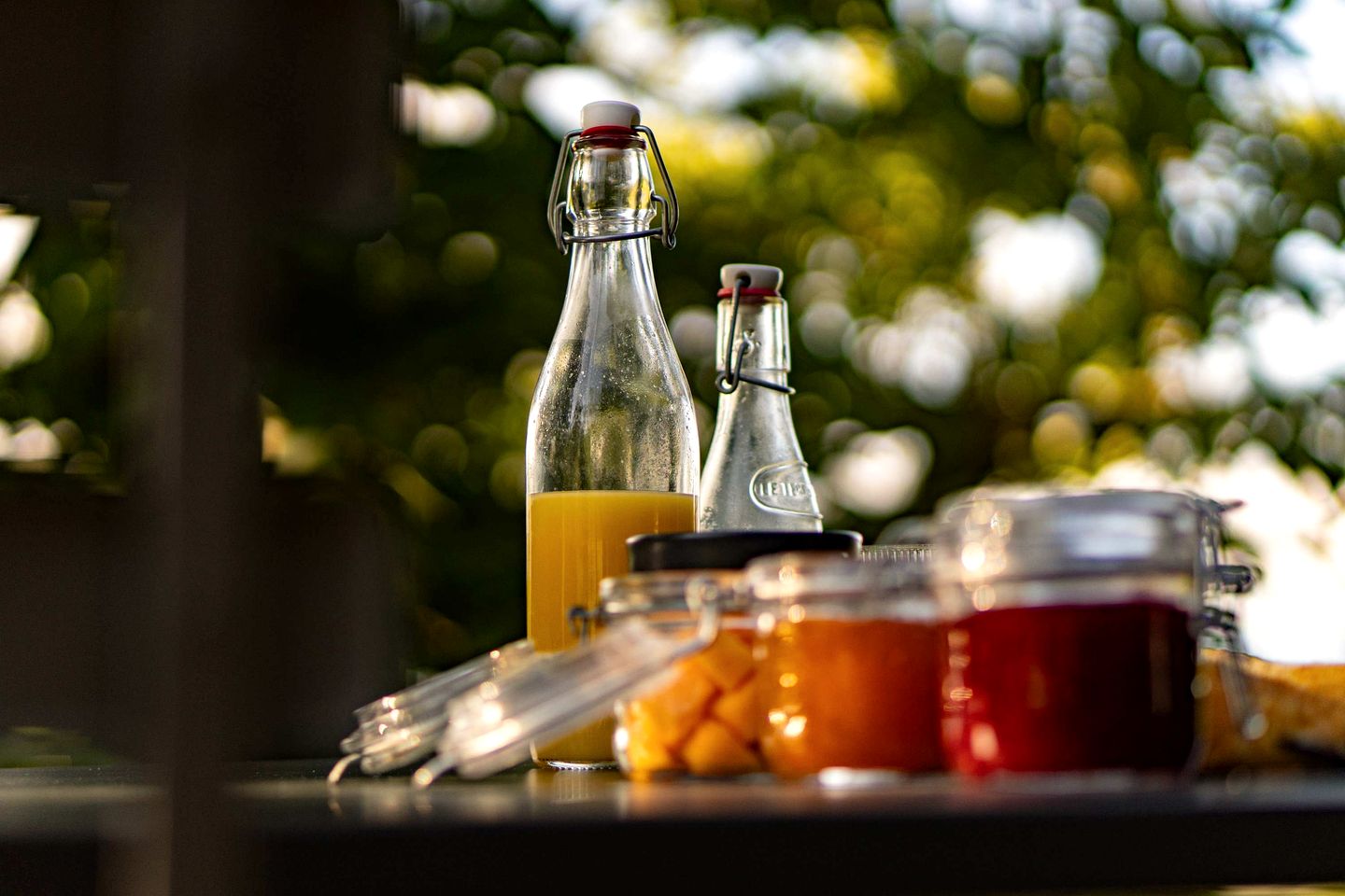 Secluded Off-Grid Mountain Home with Stunning Jura Views Near Septmoncel les Molunes, France