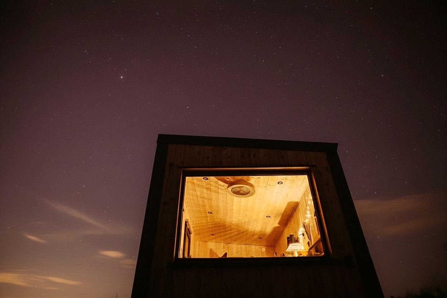 Secluded Off-Grid Mountain Home with Stunning Jura Views Near Septmoncel les Molunes, France