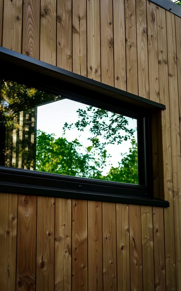 Peaceful Solar-Powered Cabin in the Heart of the Luberon, Provence