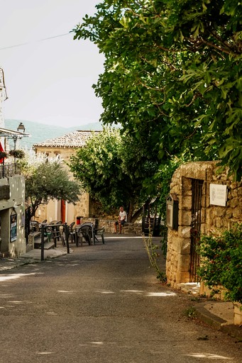 Tiny Houses (France, Viens, Provence-Alpes-Côte d'Azur)