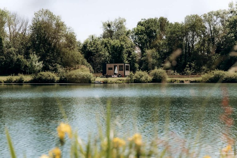 Vacation Rentals (France, Villeneuve-la-Guyard, Bourgogne-Franche-Comté)