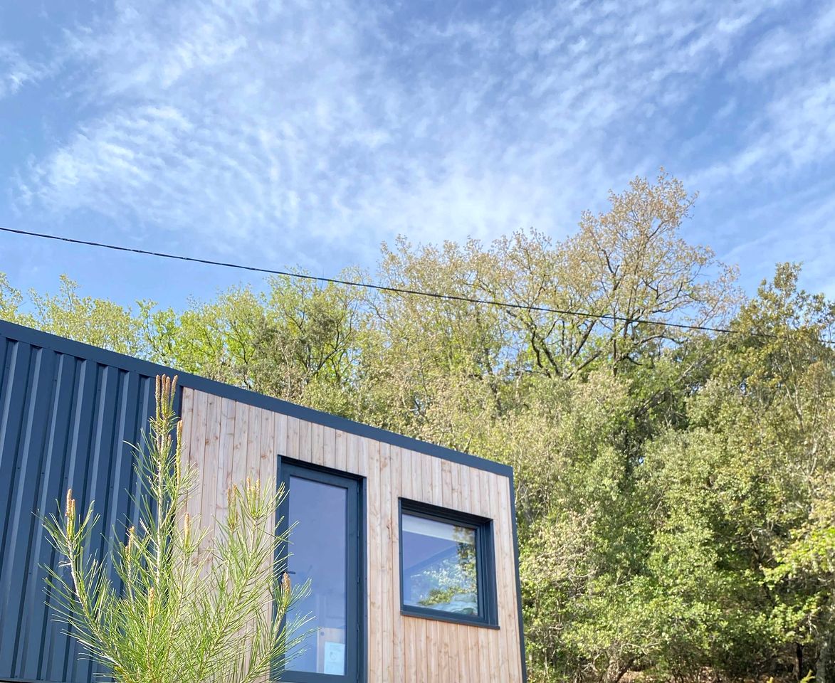 Charming Off-Grid Tiny Home with Olive Grove Views Near Correns, France