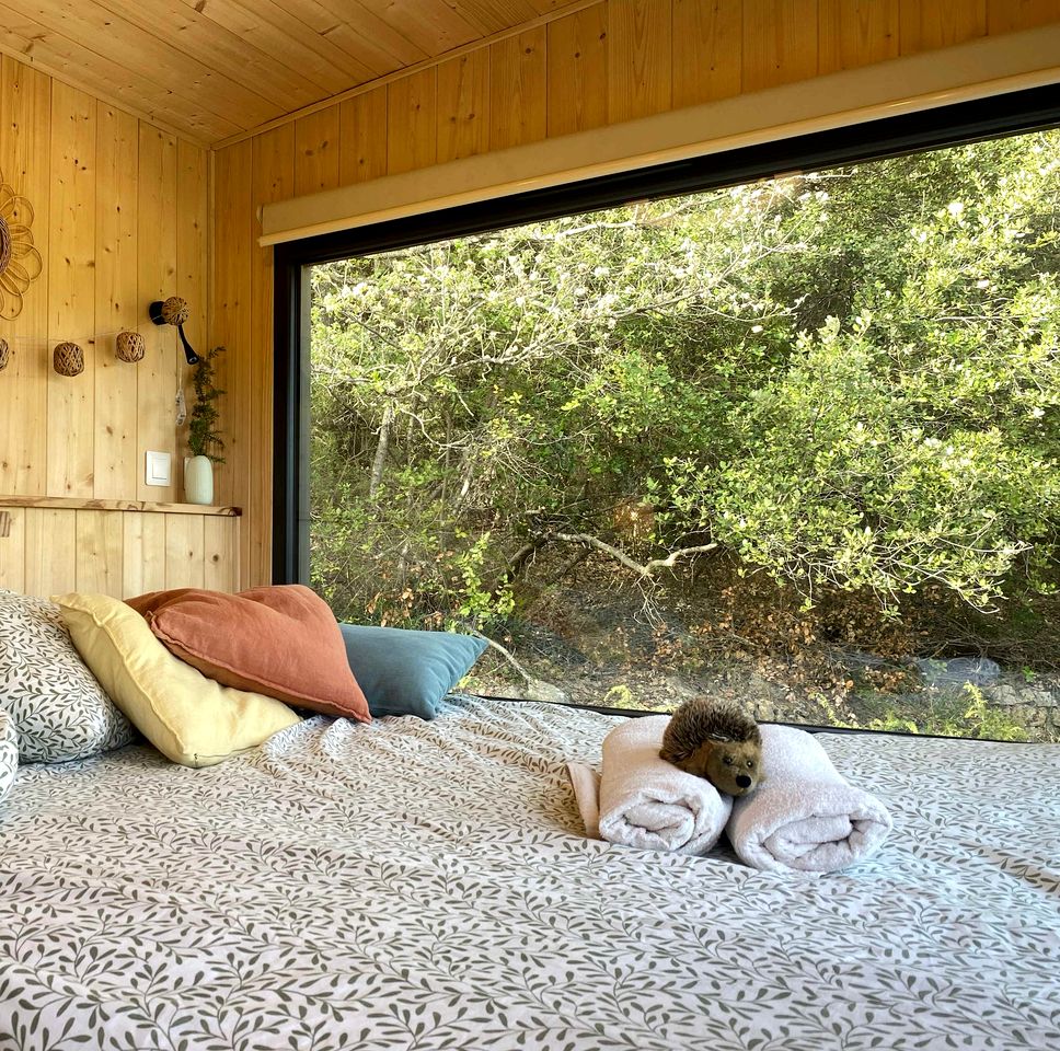 Charming Off-Grid Tiny Home with Olive Grove Views Near Correns, France