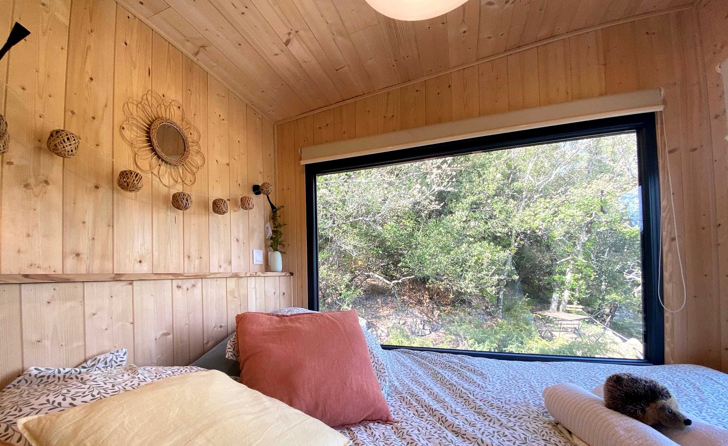 Charming Off-Grid Tiny Home with Olive Grove Views Near Correns, France