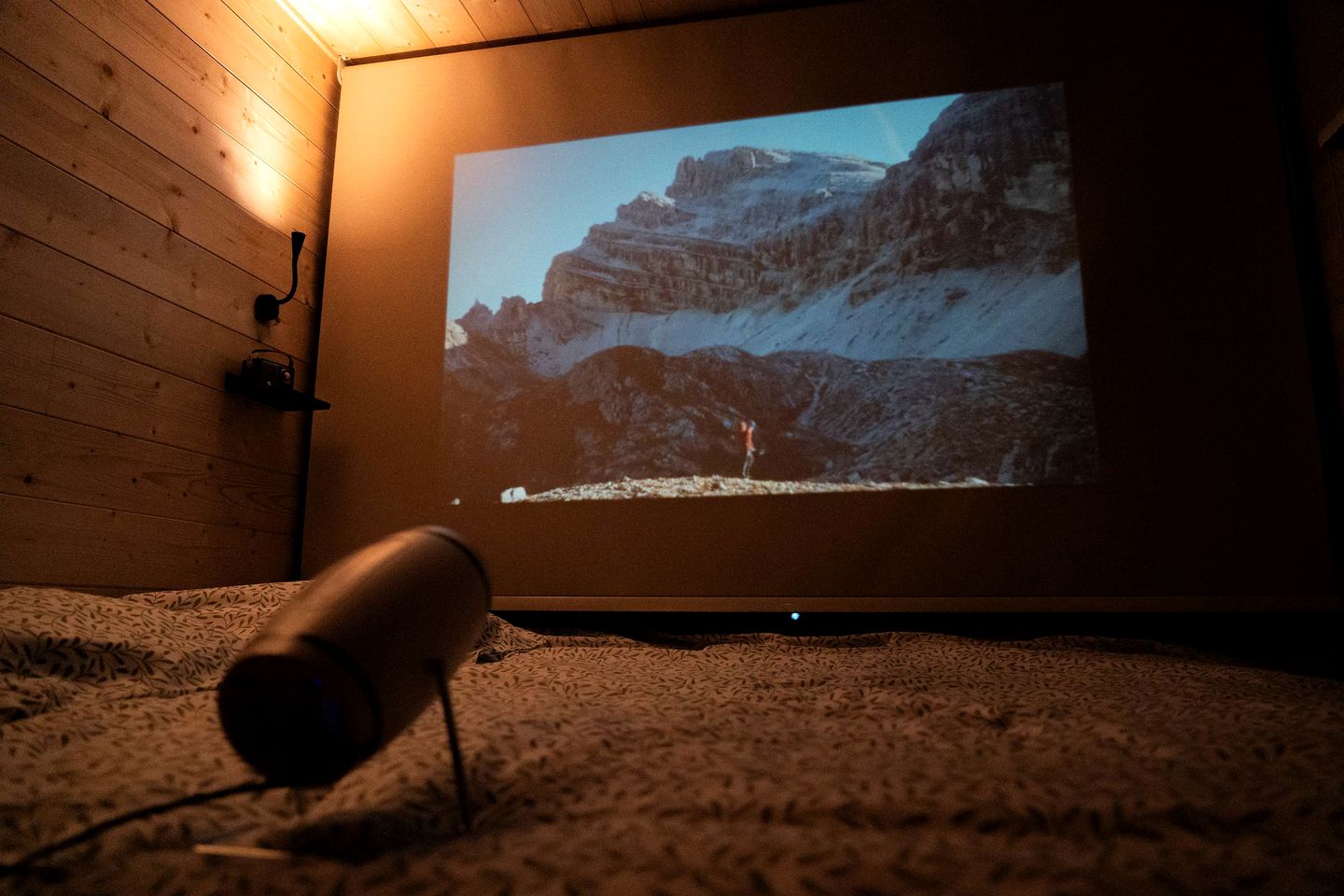 Panoramic Eco Tiny Home with Loire River Views near Château de la Roche, Pinay, France