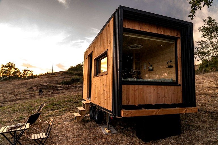 Vacation Rentals (France, --, Auvergne-Rhône-Alpes)