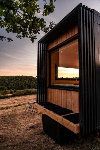 Vacation Rentals (France, --, Auvergne-Rhône-Alpes)