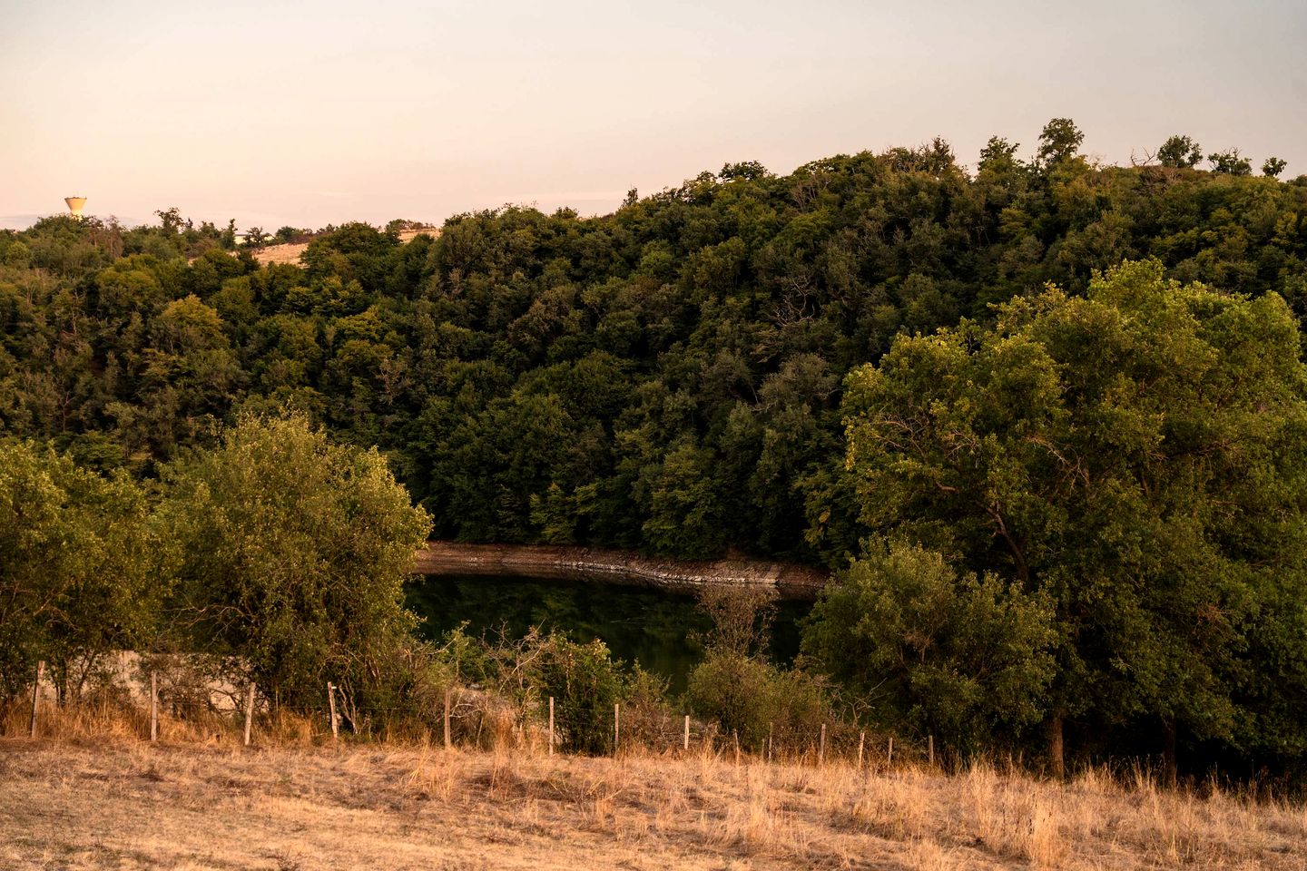 Panoramic Eco Tiny Home with Loire River Views near Château de la Roche, Pinay, France