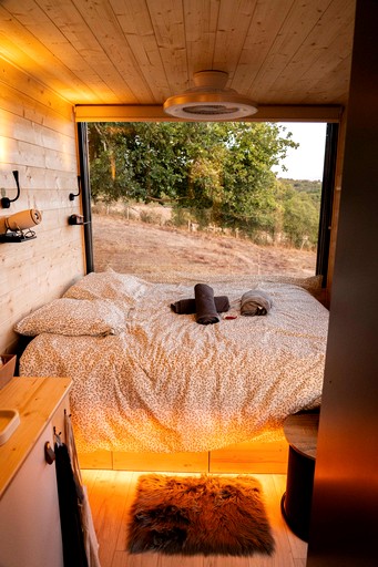 Vacation Rentals (France, --, Auvergne-Rhône-Alpes)