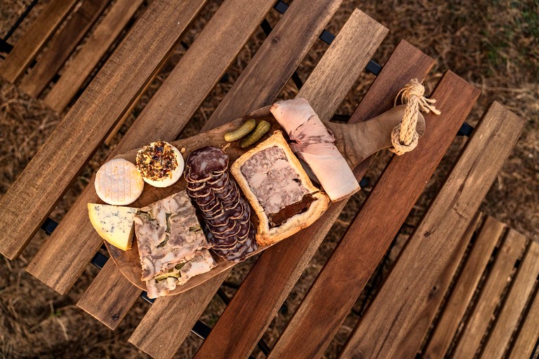 Vacation Rentals (France, --, Auvergne-Rhône-Alpes)