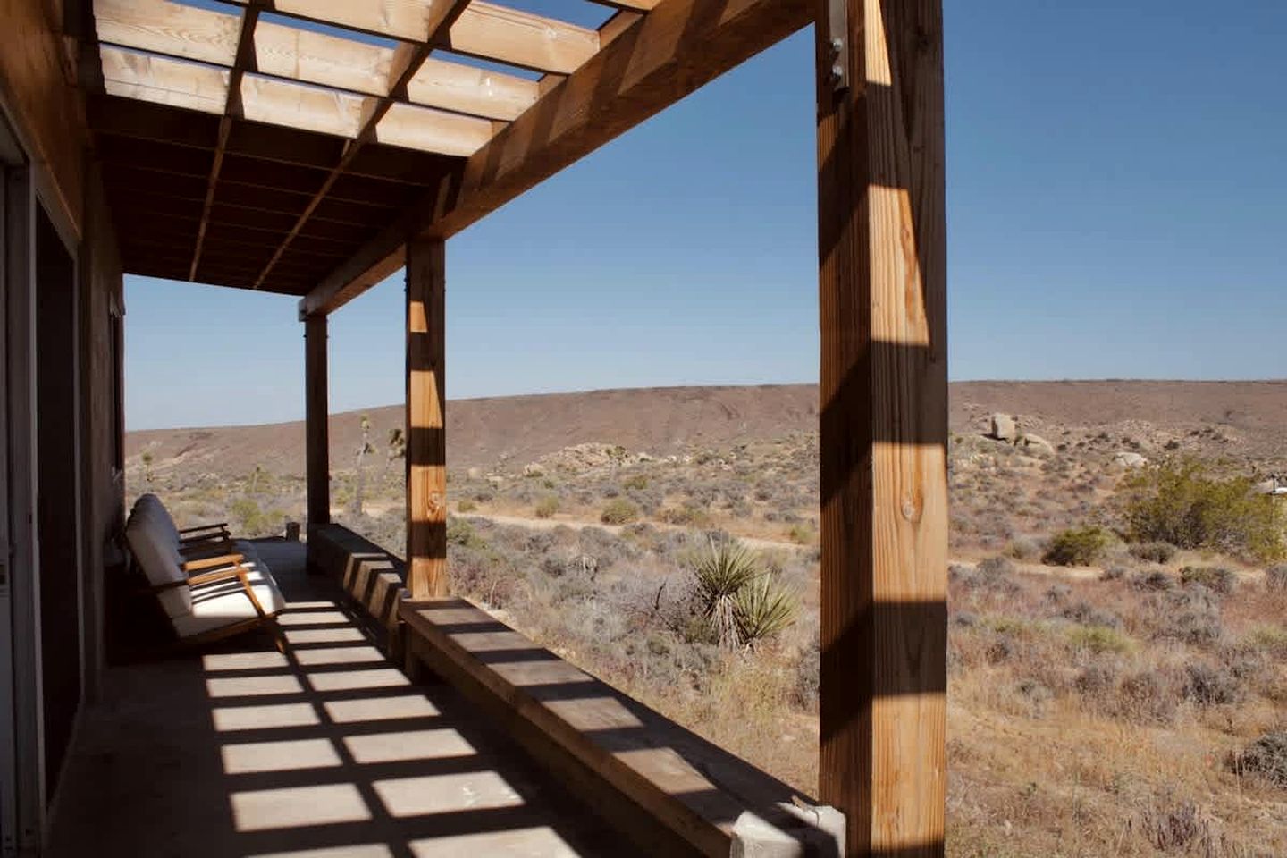 Gorgeous Vacation Rental with Hot-tub and Nice Desert Sigths in Pioneertown, California