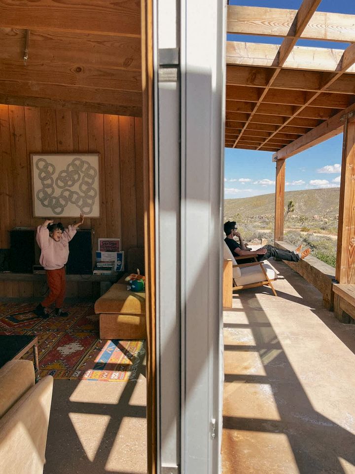 Gorgeous Vacation Rental with Hot-tub and Nice Desert Sigths in Pioneertown, California