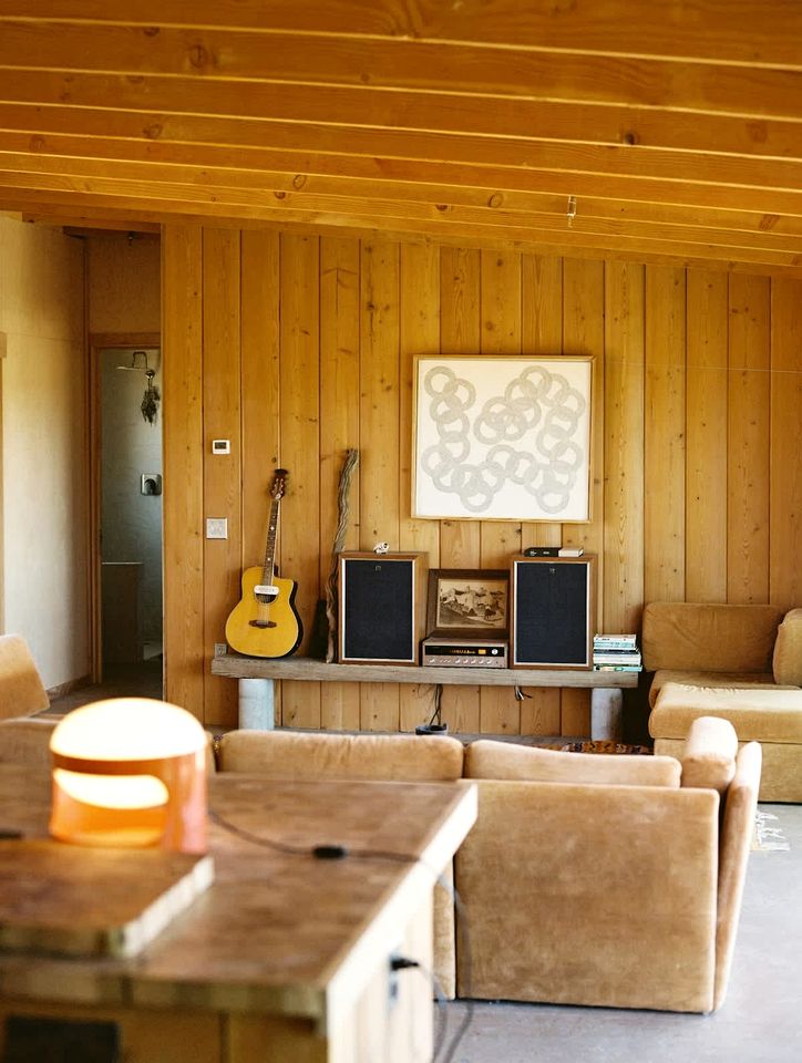 Gorgeous Vacation Rental with Hot-tub and Nice Desert Sigths in Pioneertown, California