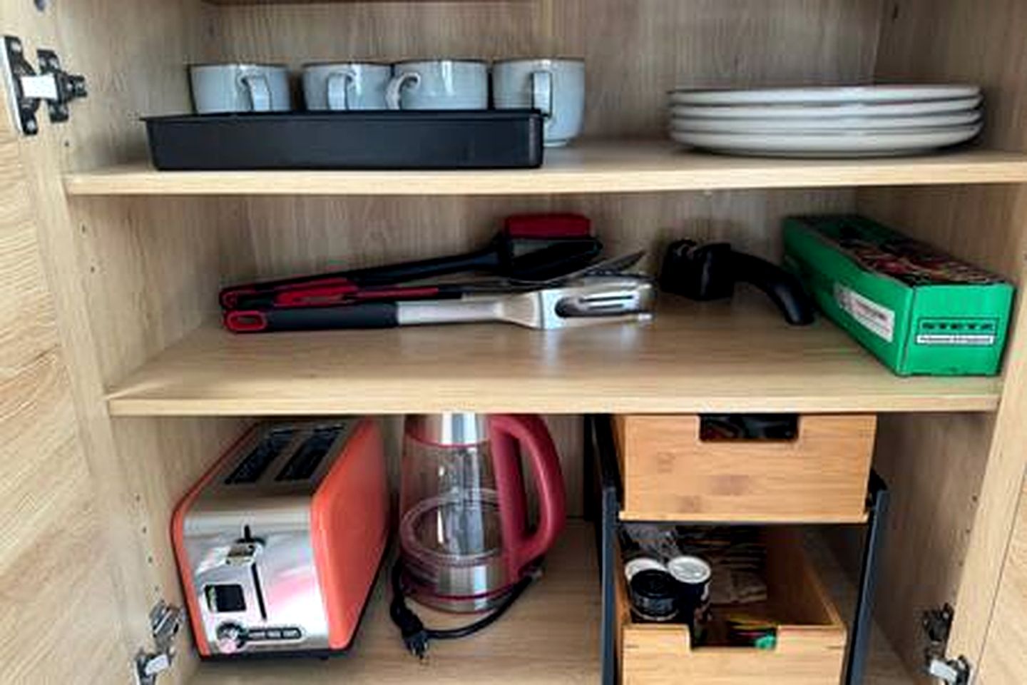 Cozy Glamping Retreat with Outdoor Shower & Fire Pit near Wolfe City, Texas