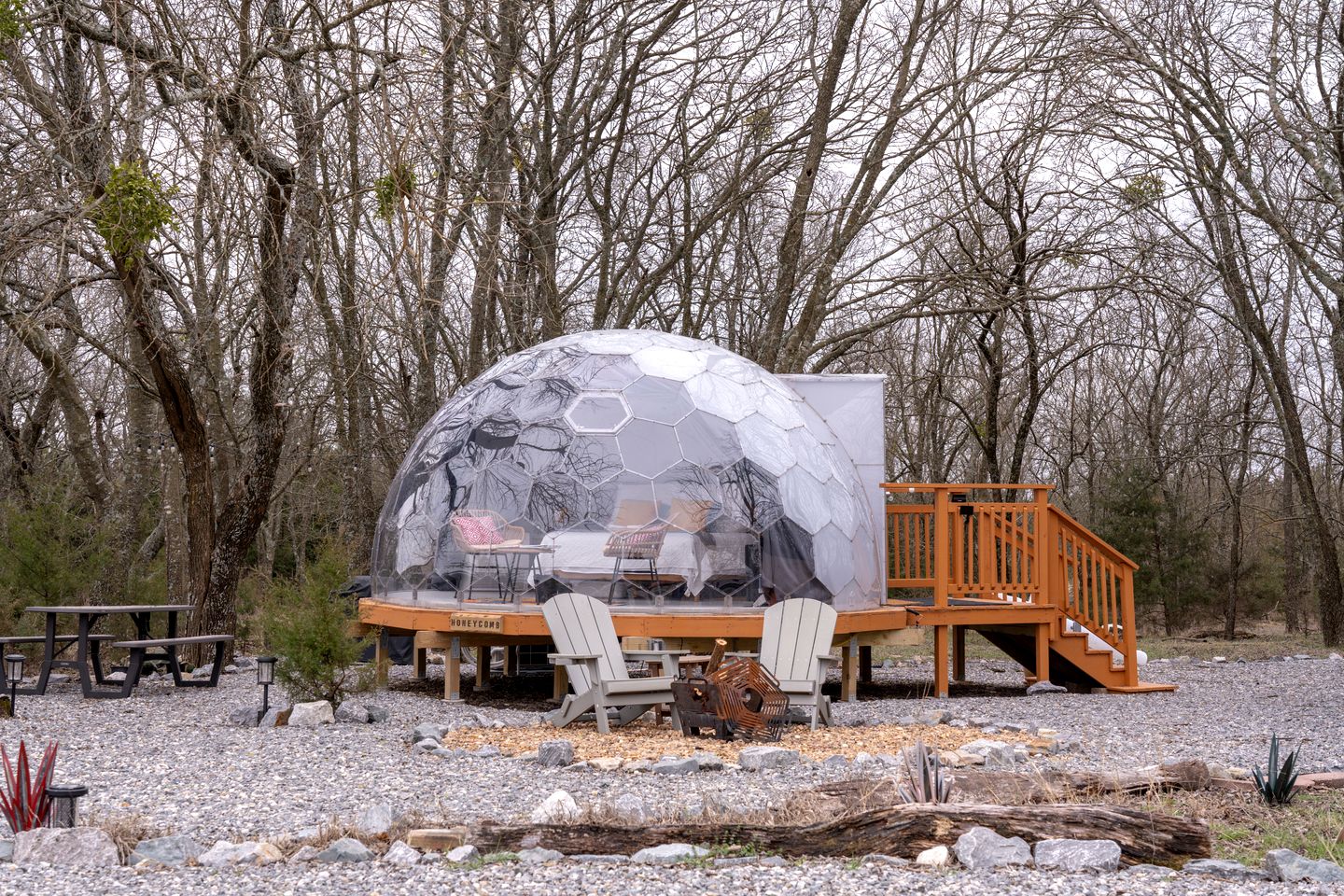 Cozy Glamping Retreat with Outdoor Shower & Fire Pit near Wolfe City, Texas