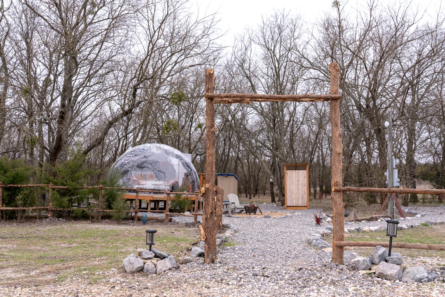 Cozy Glamping Retreat with Outdoor Shower & Fire Pit near Wolfe City, Texas
