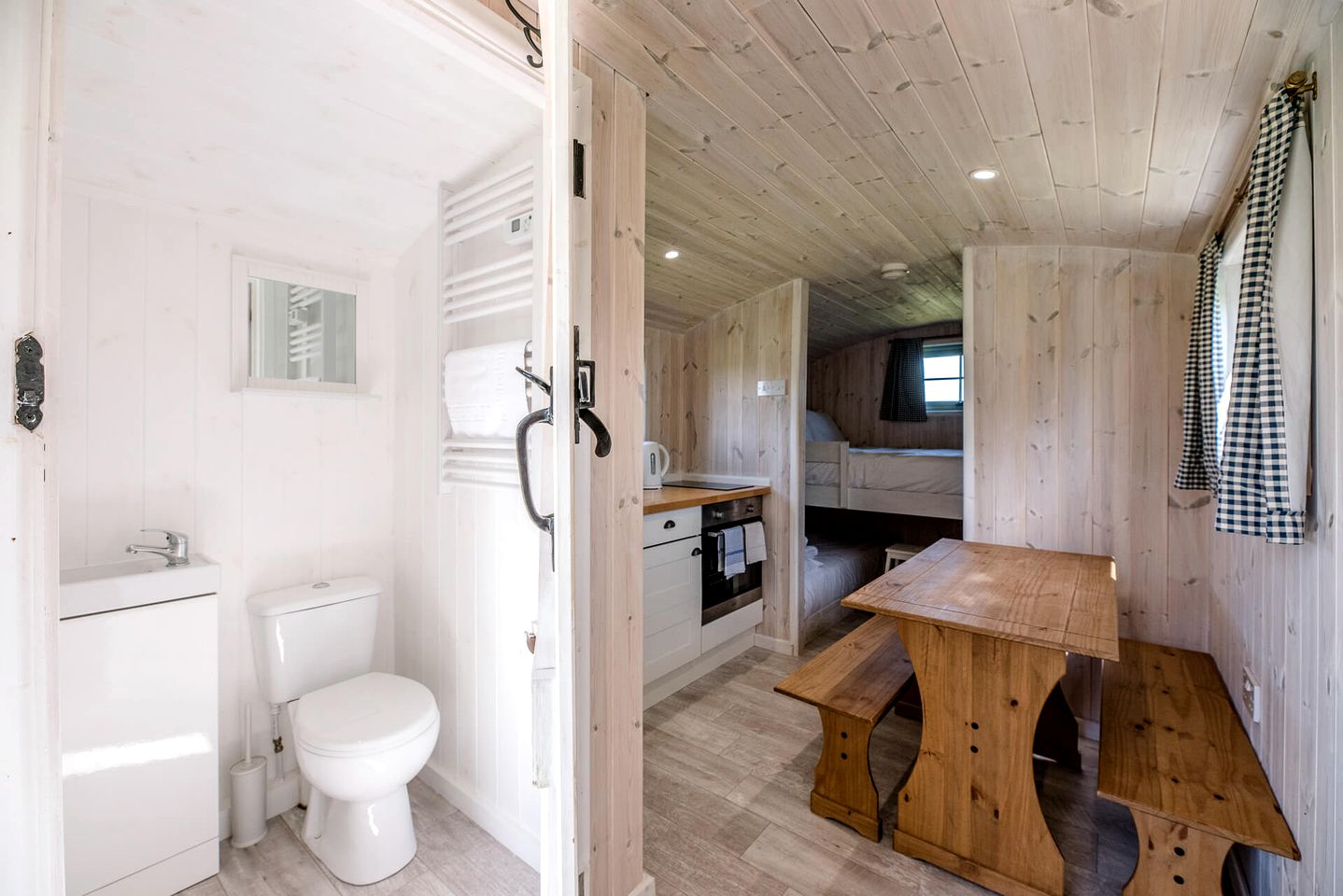 Farm Glamping Holiday in a Shepherd's Hut, Ideal to Explore Framlingham