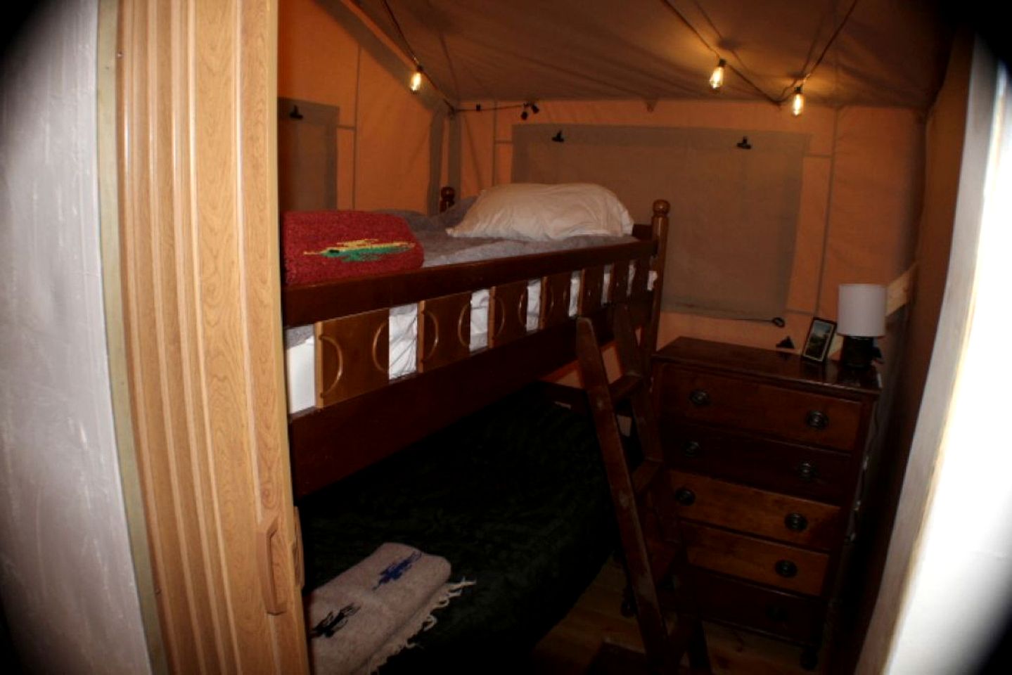 Spacious Safari Tent Surrounded by Nature for a Peaceful Family Escape in Trenton, Georgia