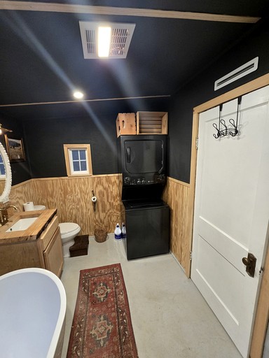 Yurts (United States of America, Trenton, Georgia)