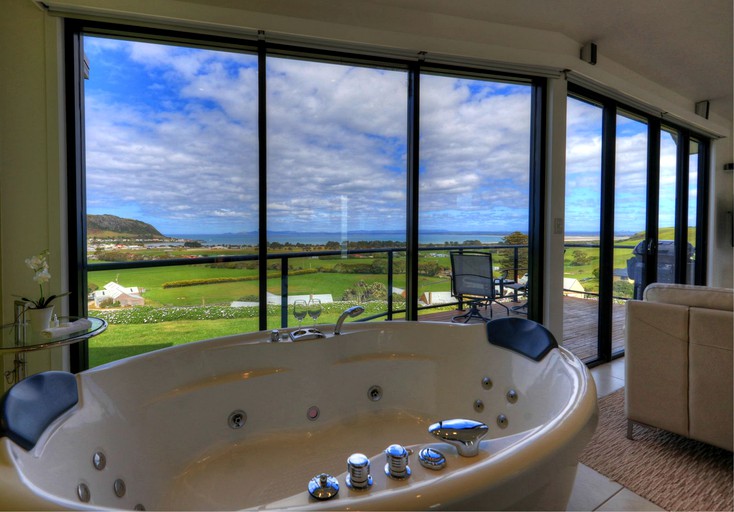 Nature Lodges (Stanley, Tasmania, Australia)