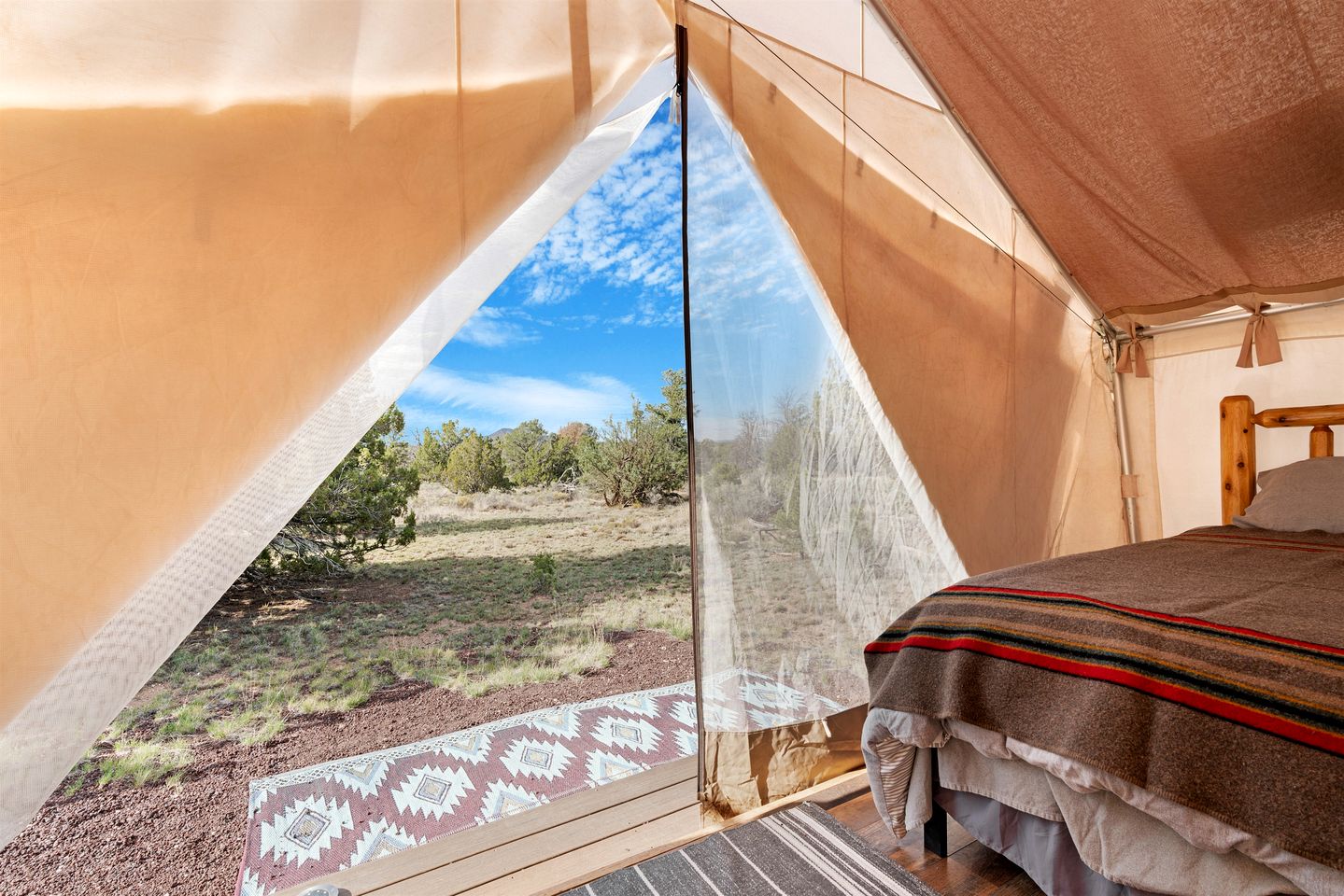 Secluded Luxury Glamping Tent with Fire Pit & Stargazing near Grand Canyon South Rim, Arizona