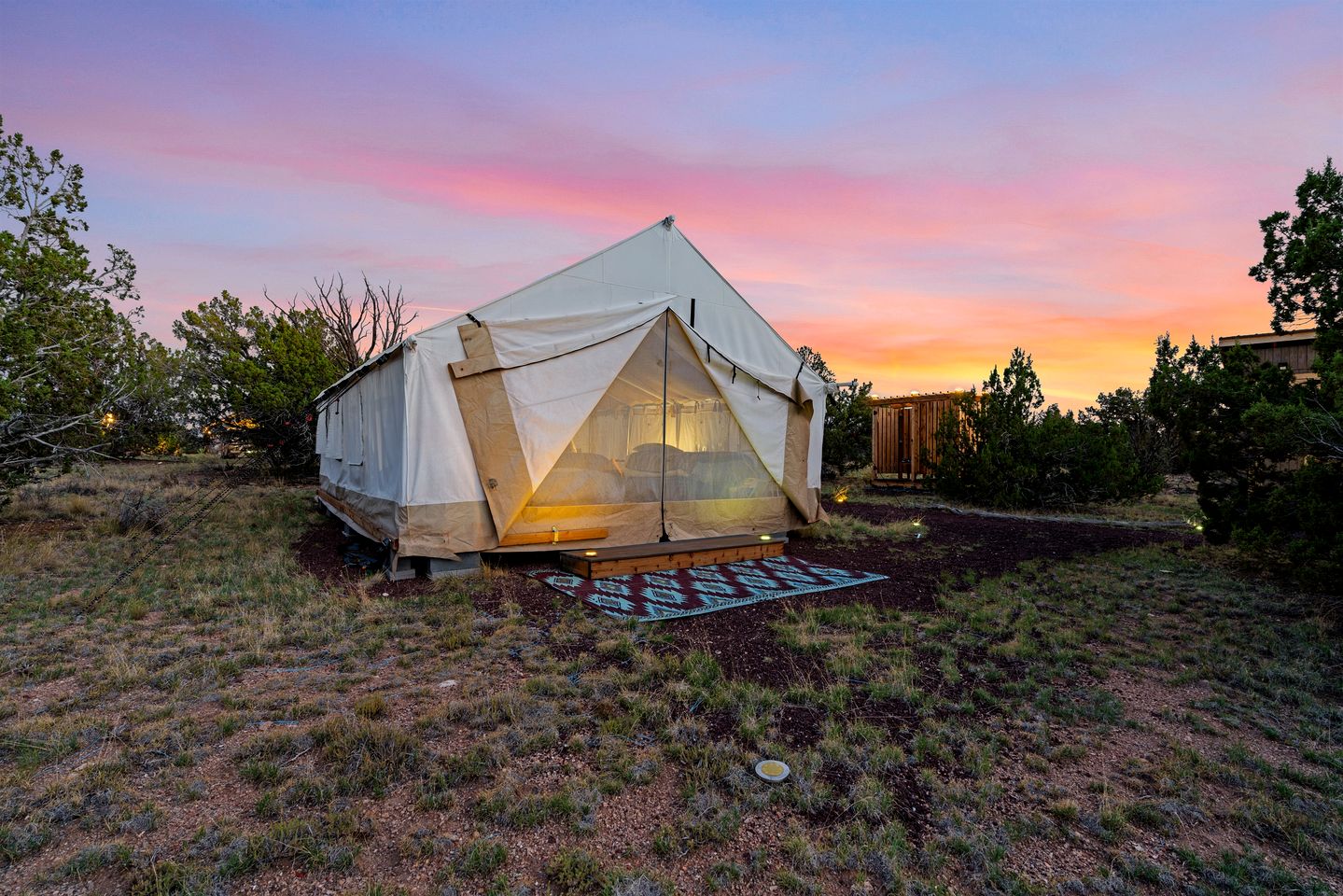 Secluded Luxury Glamping Tent with Fire Pit & Stargazing near Grand Canyon South Rim, Arizona