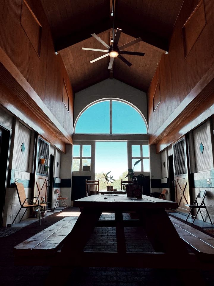 Stay in a Converted Horse Stall Suite with Private Bath, Breakfast & Farm Views Near Old Hickory Lake