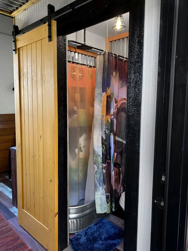 Rustic Horse Stall Suite B&B Near Nashville and has Private Bath, Loft Beds & Country Breakfast