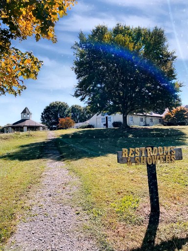 Rustic B&B in Private Suite + Country Breakfast Near Old Hickory Lake
