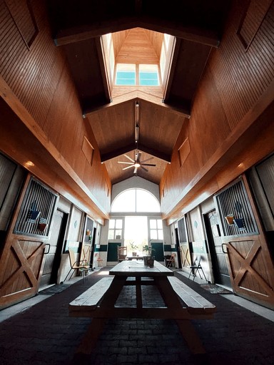 Barns (United States of America, Lebanon, Tennessee)