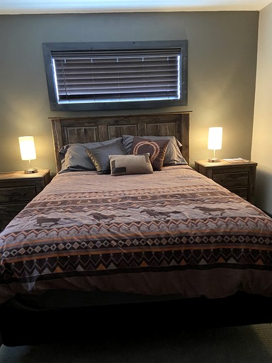 Vacation Rentals (United States of America, Ennis, Montana)