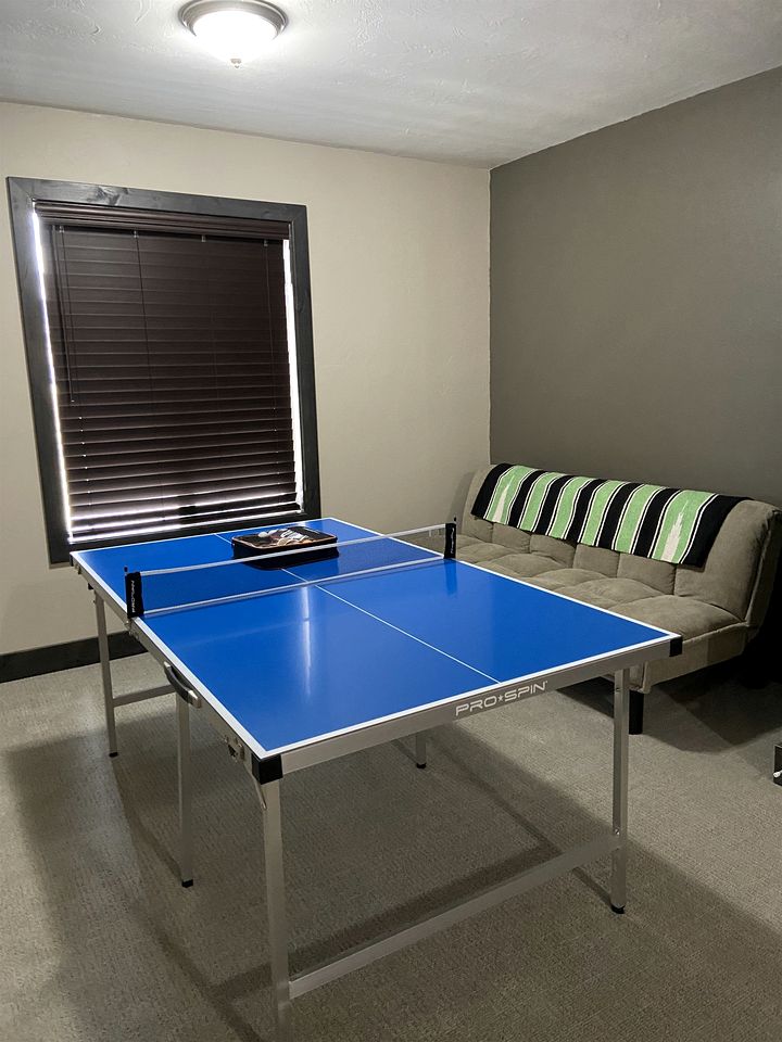 Modern Condominium with Pet-Friendly Drift Boat Parking near Madison River in Ennis, Montana