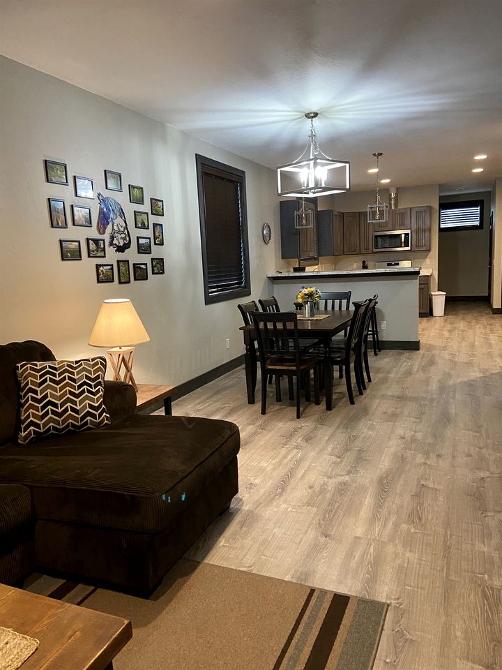 Modern Condominium with Pet-Friendly Drift Boat Parking near Madison River in Ennis, Montana