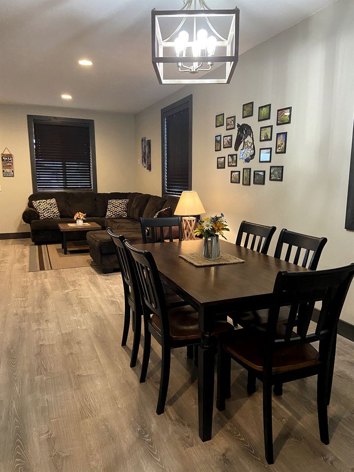 Modern Condominium with Pet-Friendly Drift Boat Parking near Madison River in Ennis, Montana