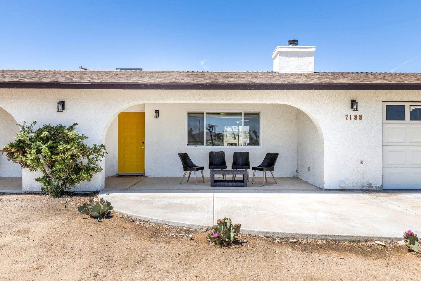 Comfortable Accommodation with Private Hot Tub for a Getaway in Joshua Tree, CA