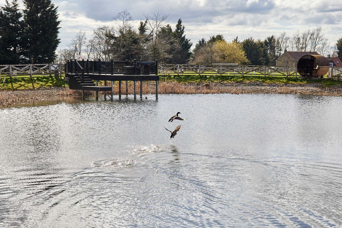Tranquil Lakeview Lodges with Hot Tubs near Roseberry Topping, Great Ayton North Yorkshire