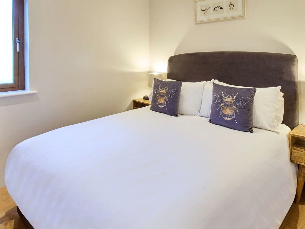 Charming Barn Retreat with Tennis Court near Ashford, Kent